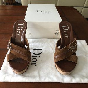 Dior "Peace & Love Shoe"